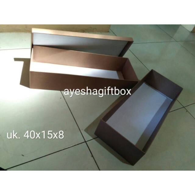 

Kotak kado uk. 40x15x8