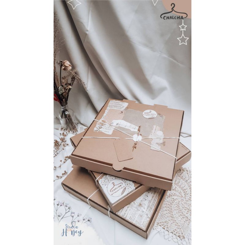 

GIFT BOX PACKAGING x STUDIOHOONEY