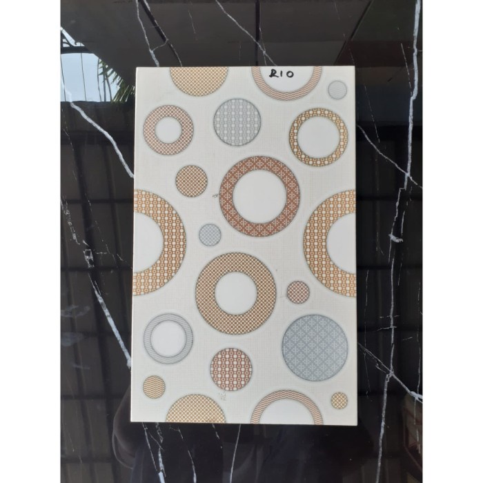 KERAMIK DINDING 25X40 RIO YELLOW GLOSSY - ROSALIA