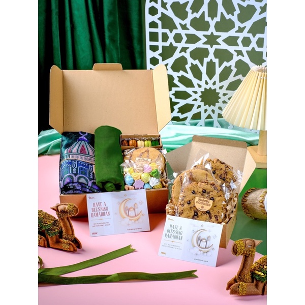 

HAMPERS START 25k