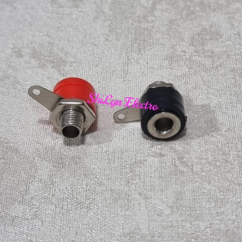 SOKET BANANA FEMALE SOCKET MERAH HITAM 1 SET