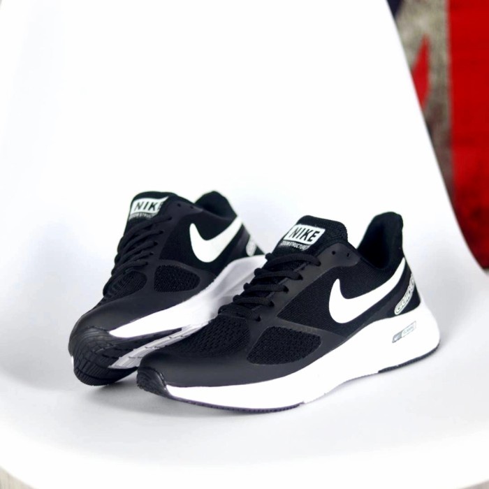 [RESTOCK] Sepatu running Nike Zoom Sneakers Pria Grade Original - hitam putih, 39