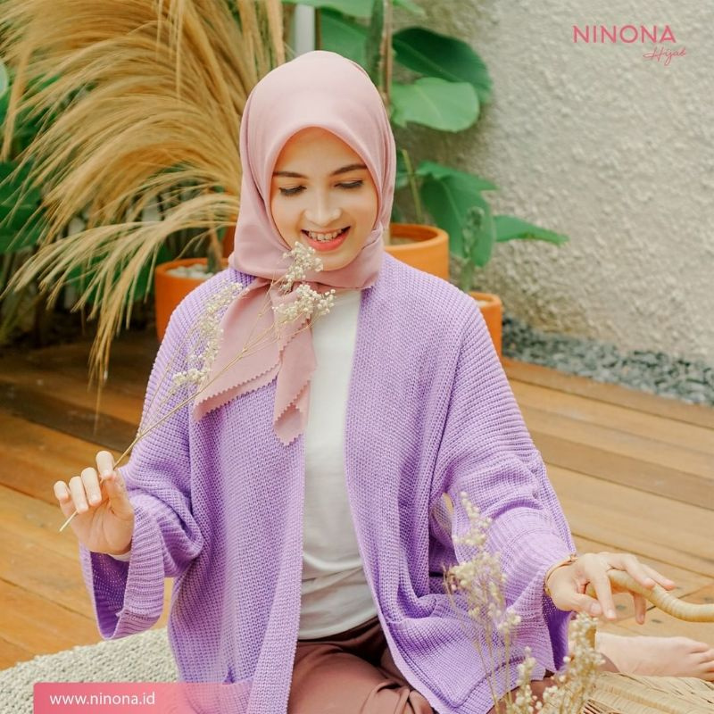 Hijab Voal Premium Jilbab Segiempat Polos Lasercut Ninona