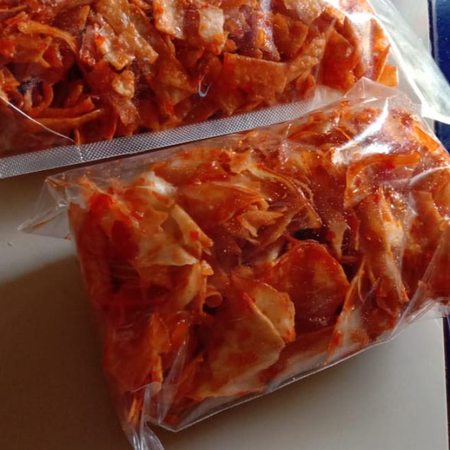 

1Kg KRIPIK SINGKONG RASA PEDAS DARI SINGKONG PILIHAN 100% HALAL