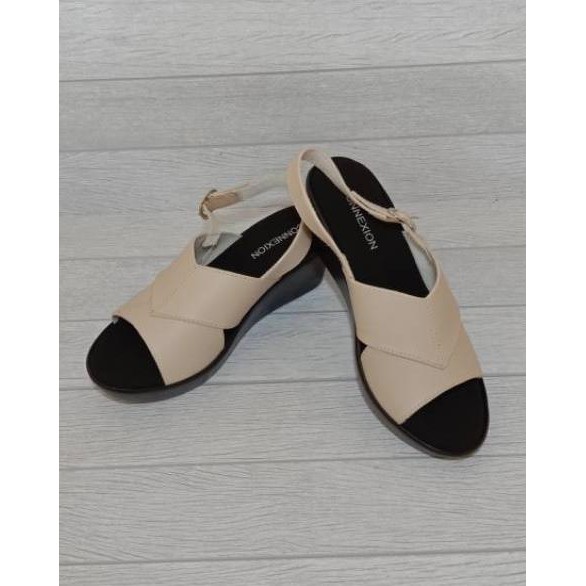 Terbaru.. Sepatu Sandal Wedges Casual Merk Connexion