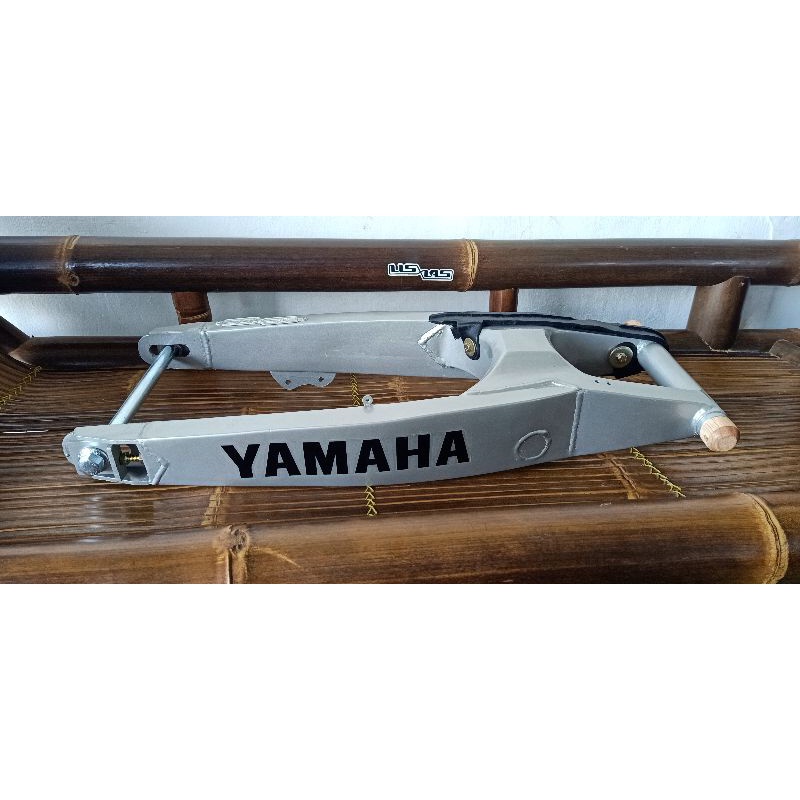 swing arm replika yz pnp crf  150 l original lislas