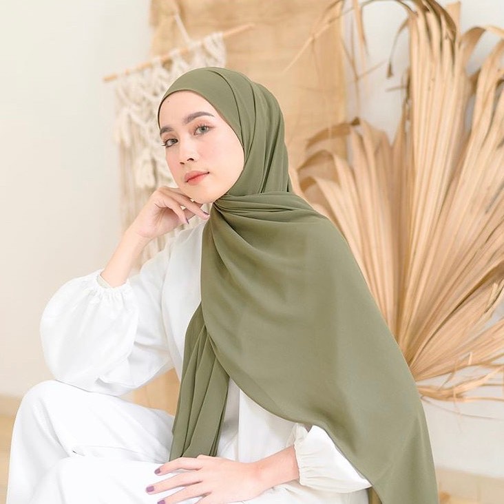 kerudung jilbab PASHMINA segi empat panjang bahan CERUTY babydoll warna hijau daun matcha muda polos
