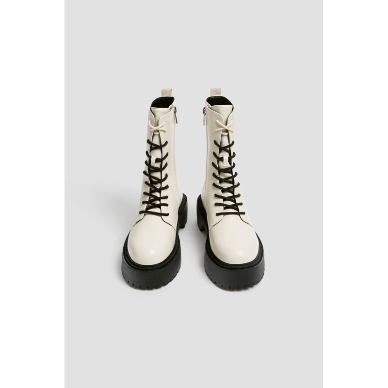 SEPATU BOOTS PULL AND BEAR SALE