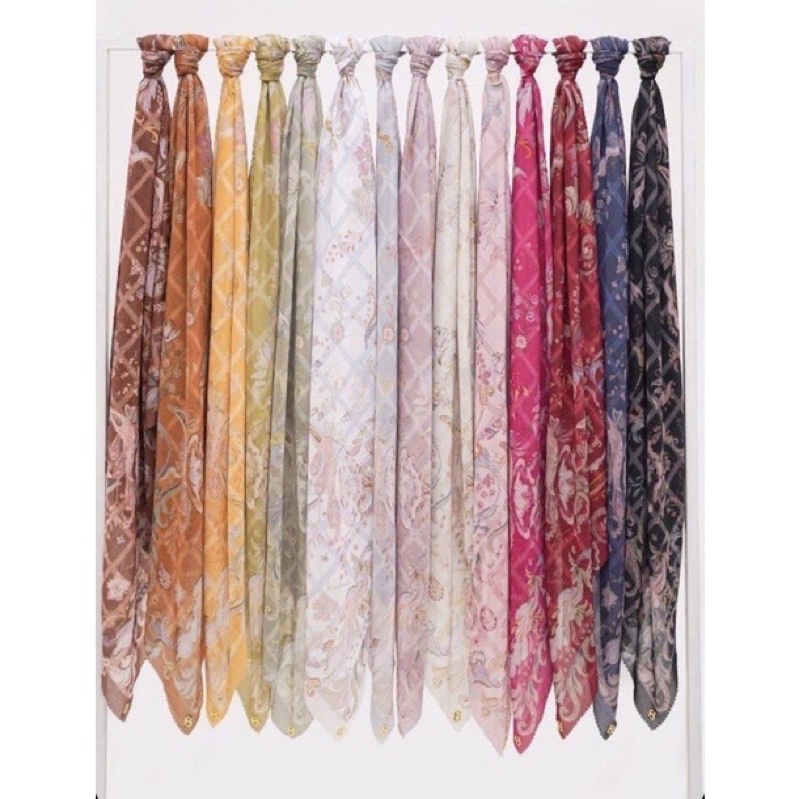 Buttonscarves Autograph Series Dijon Dian Pelangi