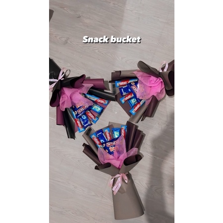 

snack bucket