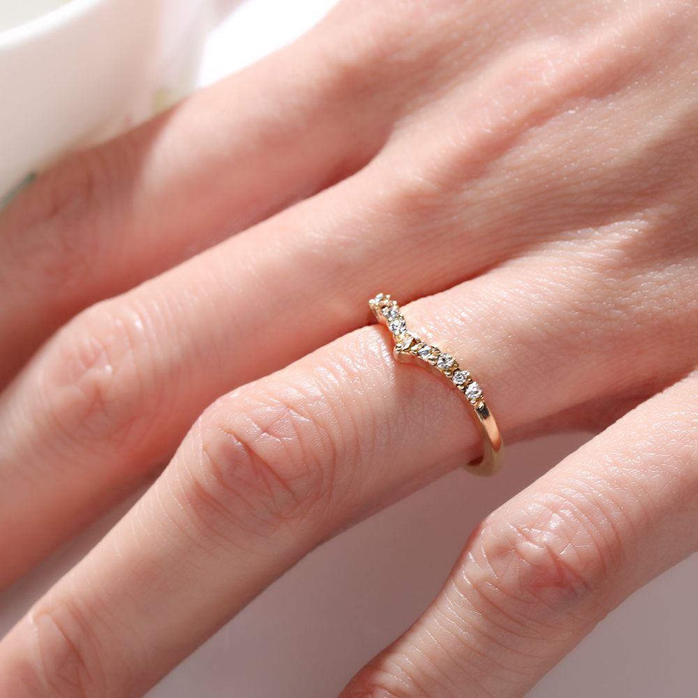 Cincin Rantai Berlian Bentuk V Warna Emas Untuk Wanita