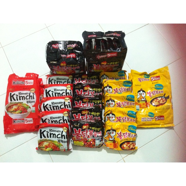 

Mie Samyang Pedas HALAL