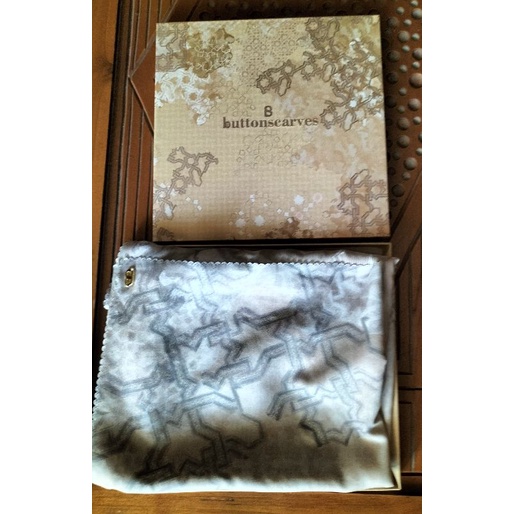 preloved buttonscarves maharani