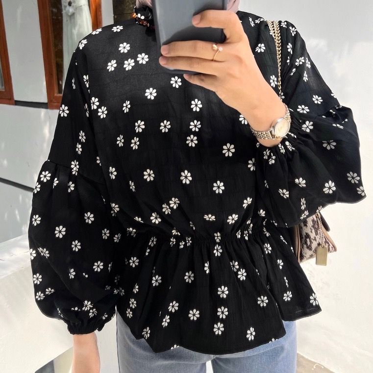 GFS BYTHA SHAKILA FLORAL BLOUSE