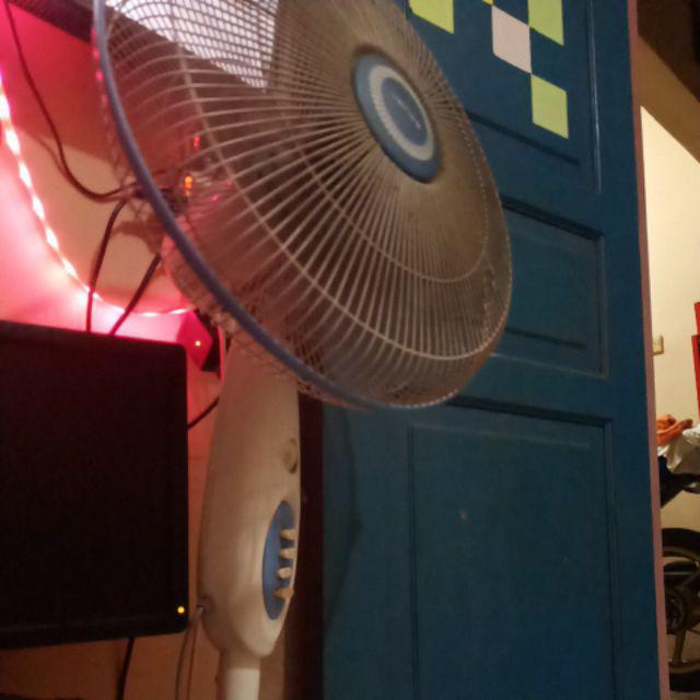 Kipas Angin Murah 16 in Kipas Angin Dinding wall fan 