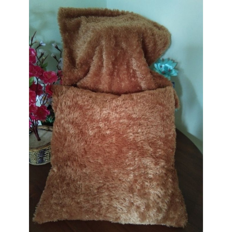 Sarung Bantal bulu rasfur Coklat