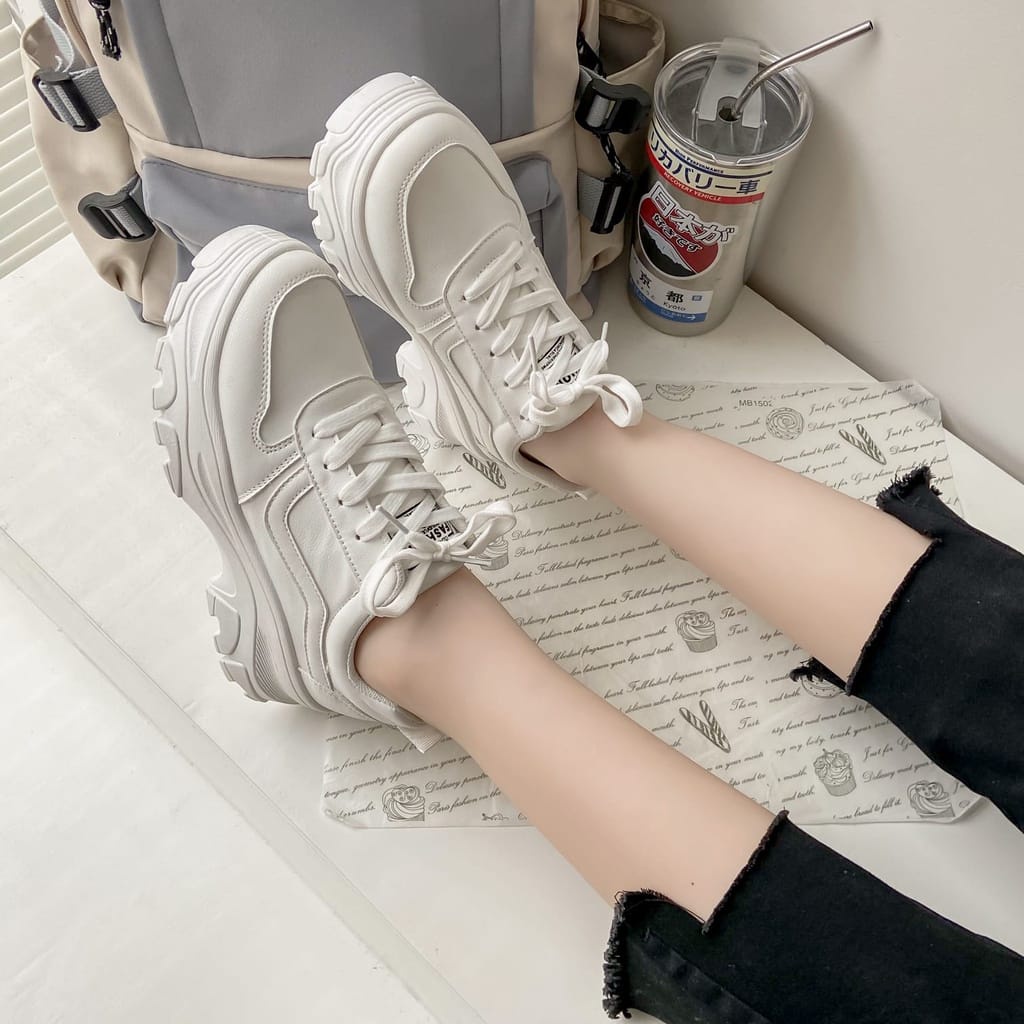 SEPATU SNEAKERS WANITA KOREA TAEYONG VN 01 TERBARU-6