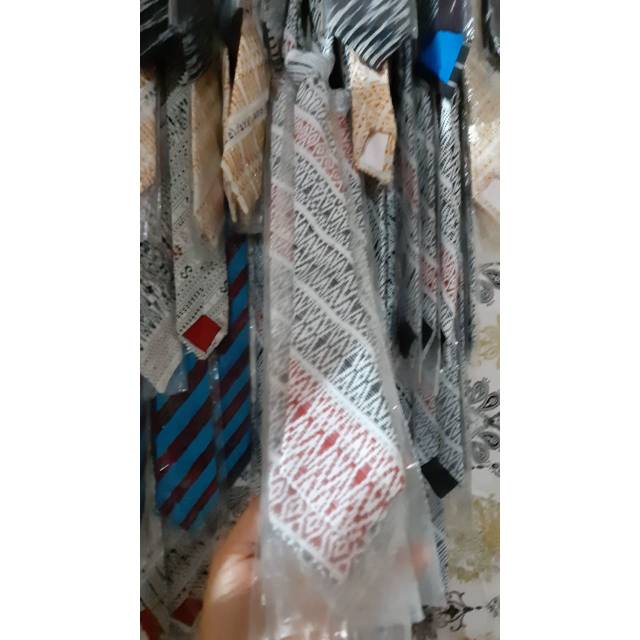 DASI ETNIK BATAK MOTIF PUCCA DASI PESTA  DASI PRIA DEWASA DASI KANTOR DASI TENUN