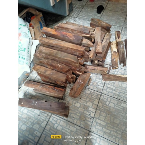 balok kayu sonokeling