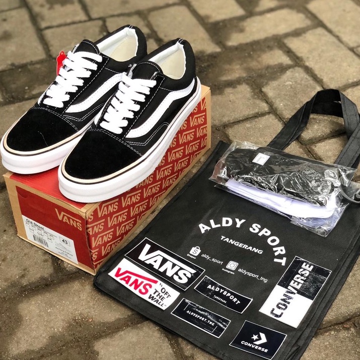 SEPATU VANS OLDSKOOL BLACK WHITE CLASSIC&amp;OG PREMIUM. SEPATU PRIA MURAH. SEPATU VANS PREMIUM