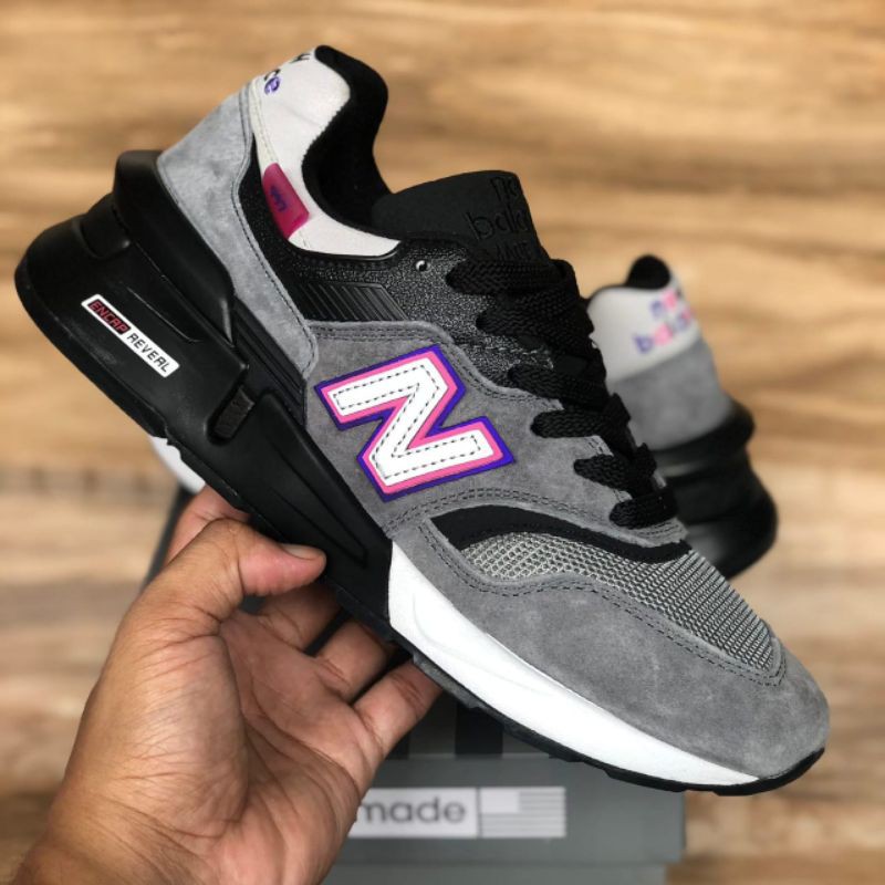 Sepatu New Balance Kith X 997s Nonnative