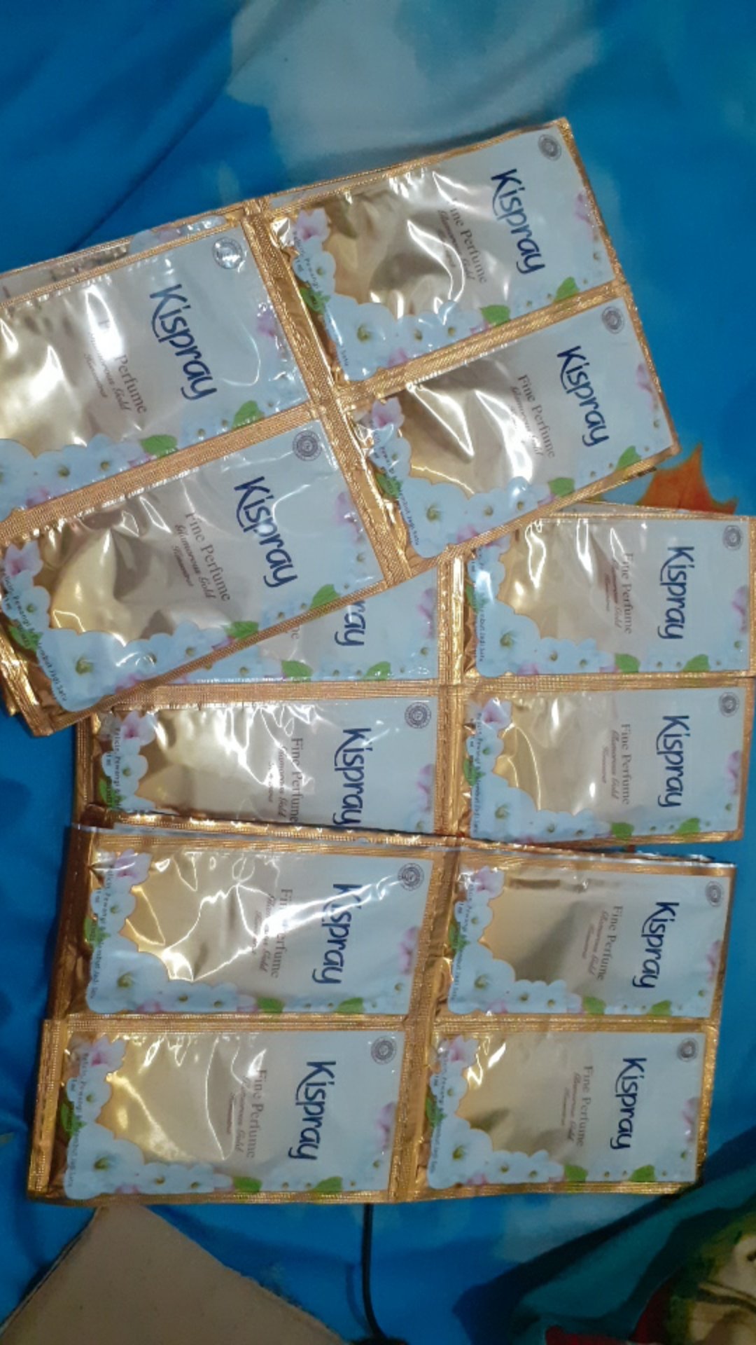 Kispray Gold Sachet  Isi 12 × 11 Ml