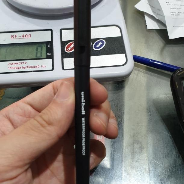 

➺ Pena boxy Uniball 105 0.5 ◘