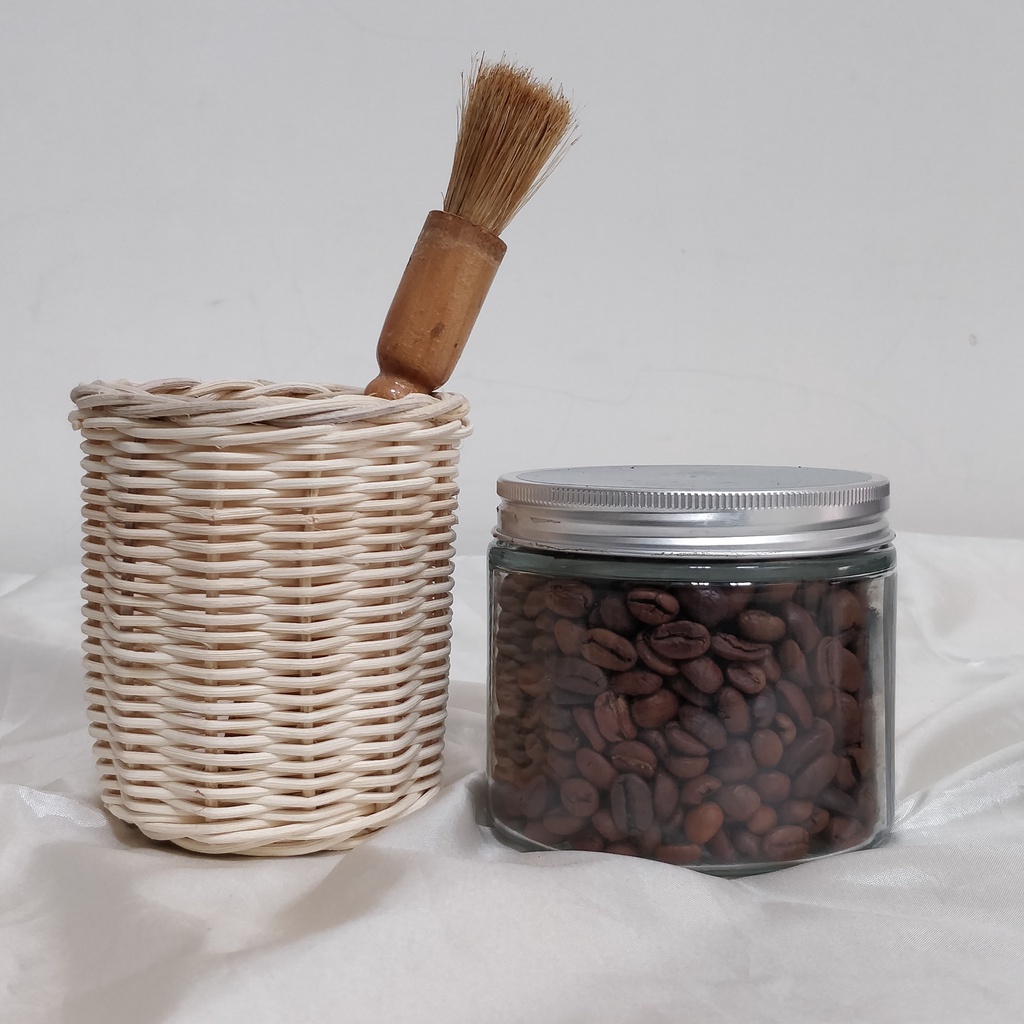 

Tempat pensil anyaman rotan 8*8*10