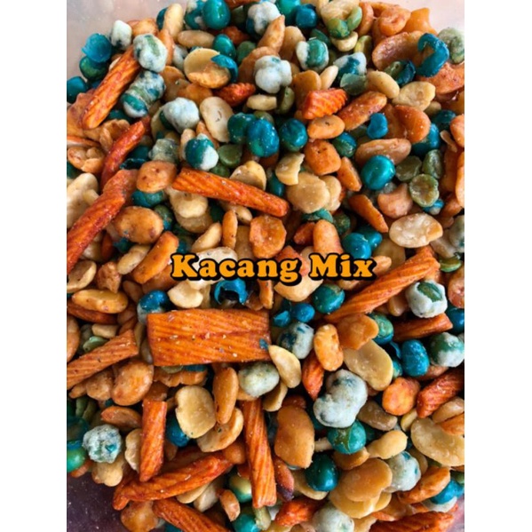 

kacang campur kacang mix/snack kiloan murah/snack murah/aneka cemilan murah/cemilan murah/jajan kiloan/cemilan kiloan/makanan ringan/camilan kiloan