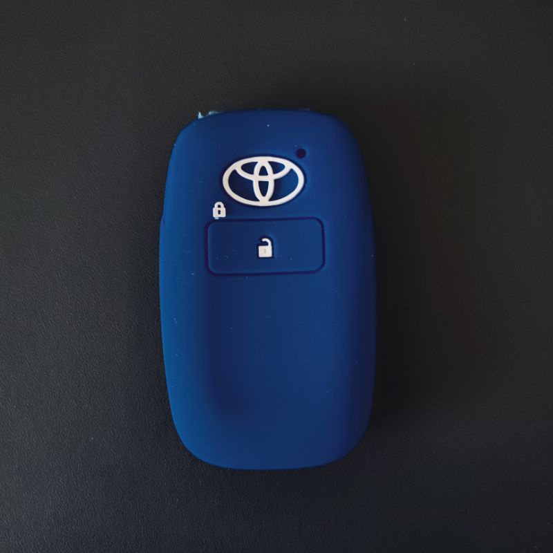 gantungan kunci remote keyless mobil toyota all new veloz logo