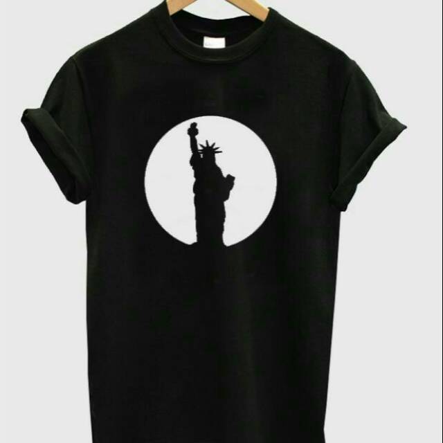 KAOS  DISTRO PATUNG LIBERTY