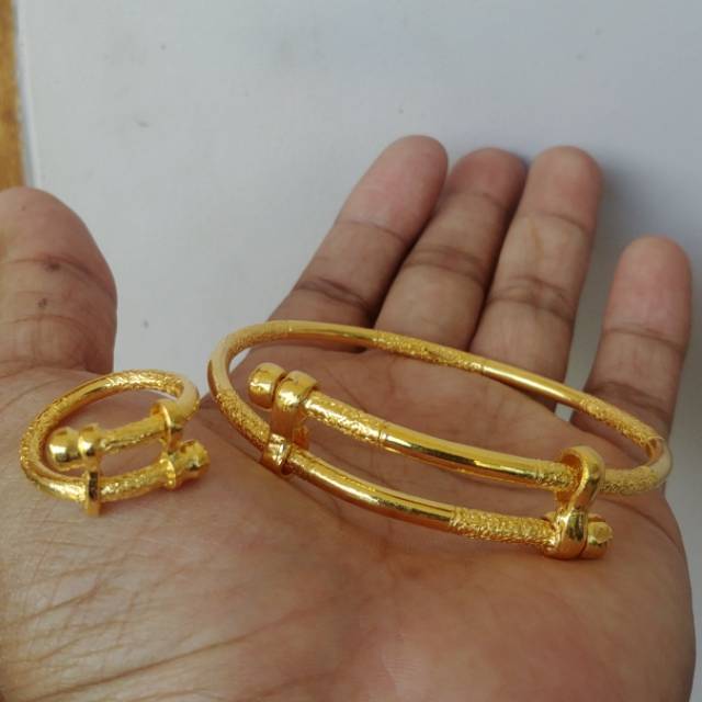 Gelang Set Cincin Tinju Ukir Pasir Lapis Emas Kuning Goldplated Sepuhan