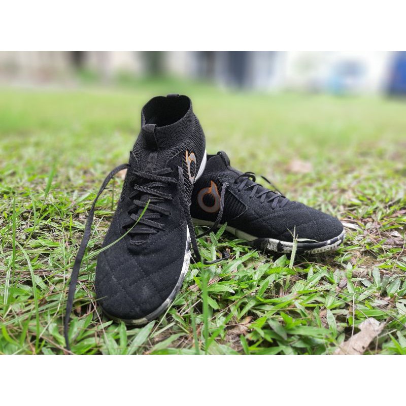 Sepatu Futsal Ortus Eight Jogosala Invicta Hitam SIZE 41
