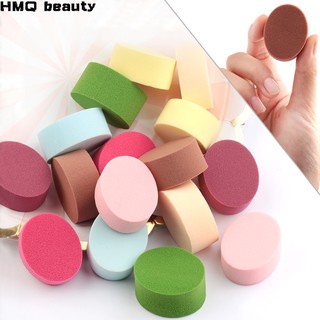 10 / 20 / 50pcs Spons Blender Segitiga 7 Warna Untuk Foundation Cair / Bedak