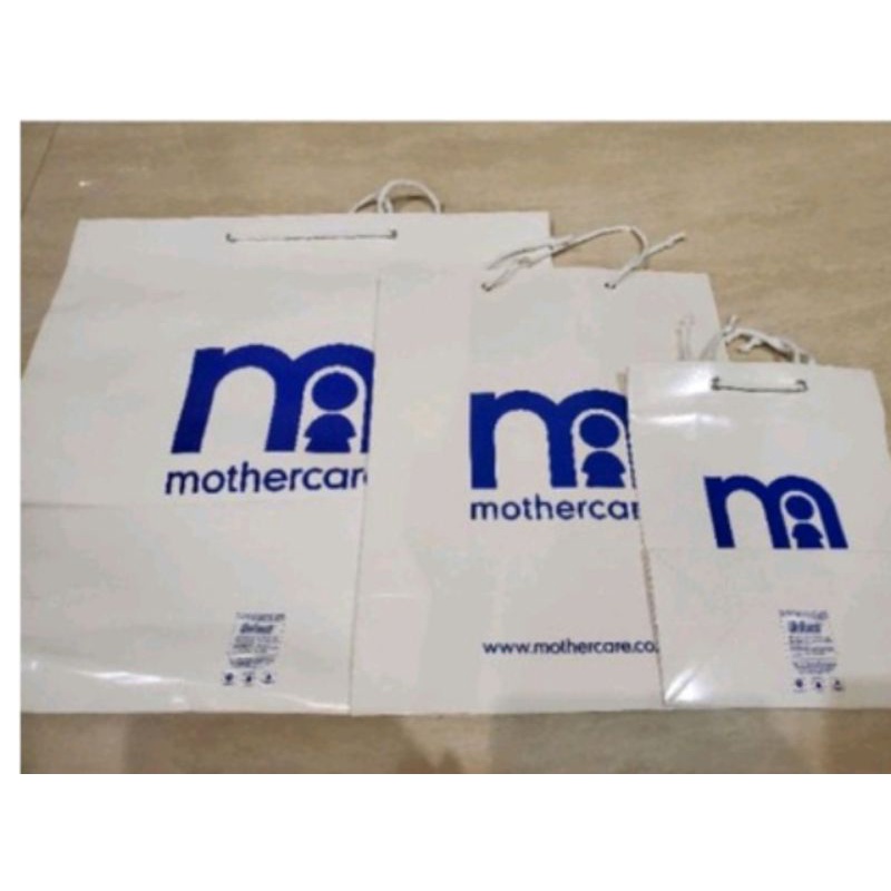 

Paperbag / pillowbox Mothercare store