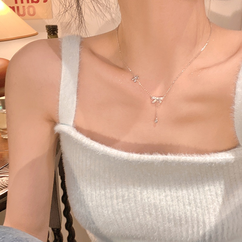 AY(CN) Kalung Choker Rantai Klavikula Desain Kupu-Kupu Aksen Kristal Warna Emas Perak Untuk Wanita
