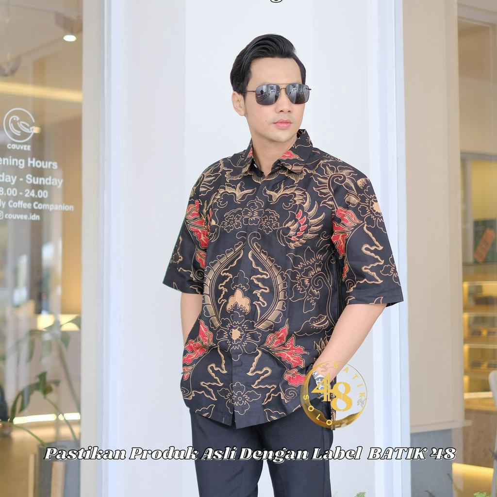 Hem Batik Pria Lengan Pendek Bahan Katun Halus Premium Reguler Fit Slim Fit Dasar Warna Hitam Kombin