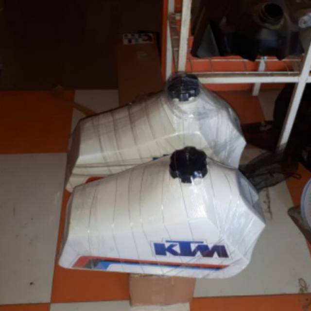 TANGKI KTM JADUL BAHAN PLAT