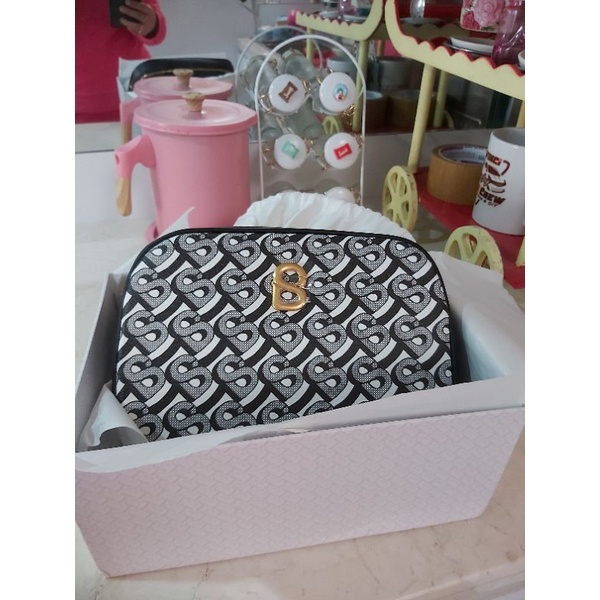 Bimu crossbody bag in black bundling the autograph