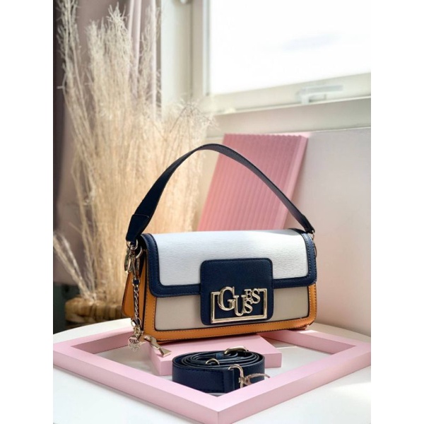 GUESSS Lexi Baguette Bag