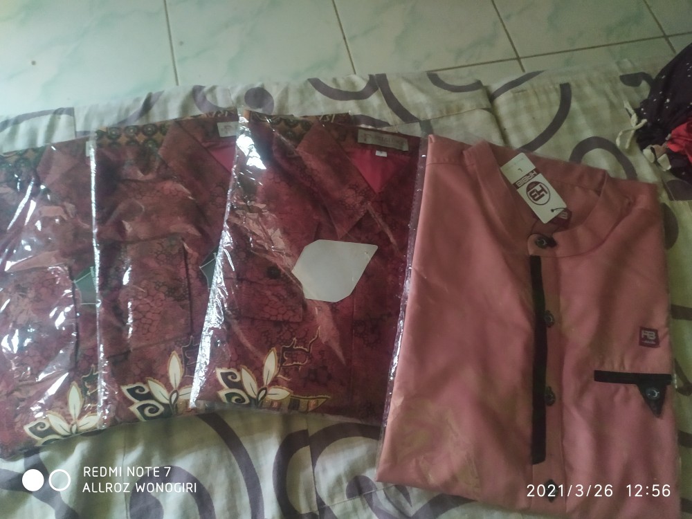 Kemeja Batik Semi Sutra Pria Lengan Panjang