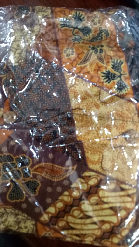 Kemeja Batik Anak / Batik Solo Anak Lengan Pendek. Bahan Katun, 1 S/d 5 Tahun.