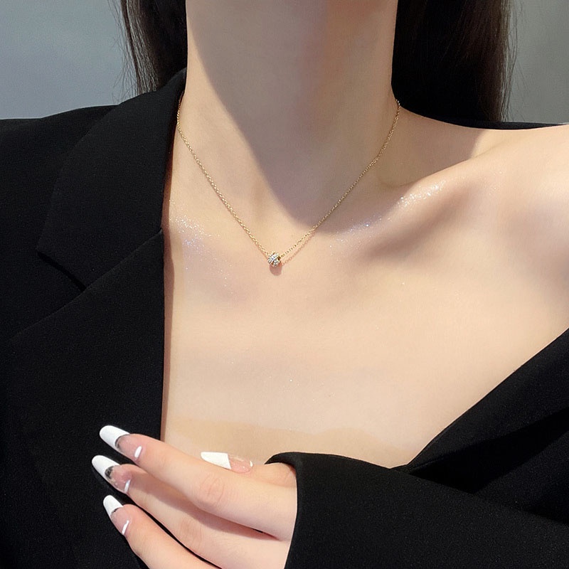 Shuling Korean Style Geometric Irregular Micro-inlaid Diamond Circle Pendant Titanium Necklace Female Fashion Choker Necklace