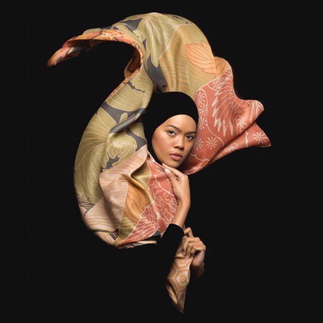 Neoma Scarf Parisian Kami Idea Preloved