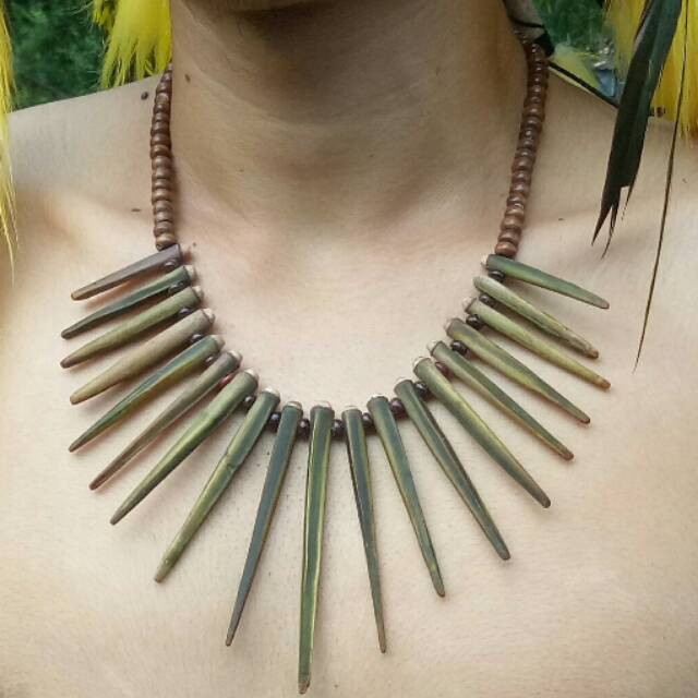 Kalung duri landak laut