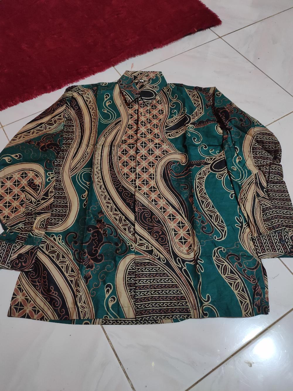Kemeja Batik Slim Fit Premium Motif Banyu Mili Warna Hijau Army Lengan Panjang