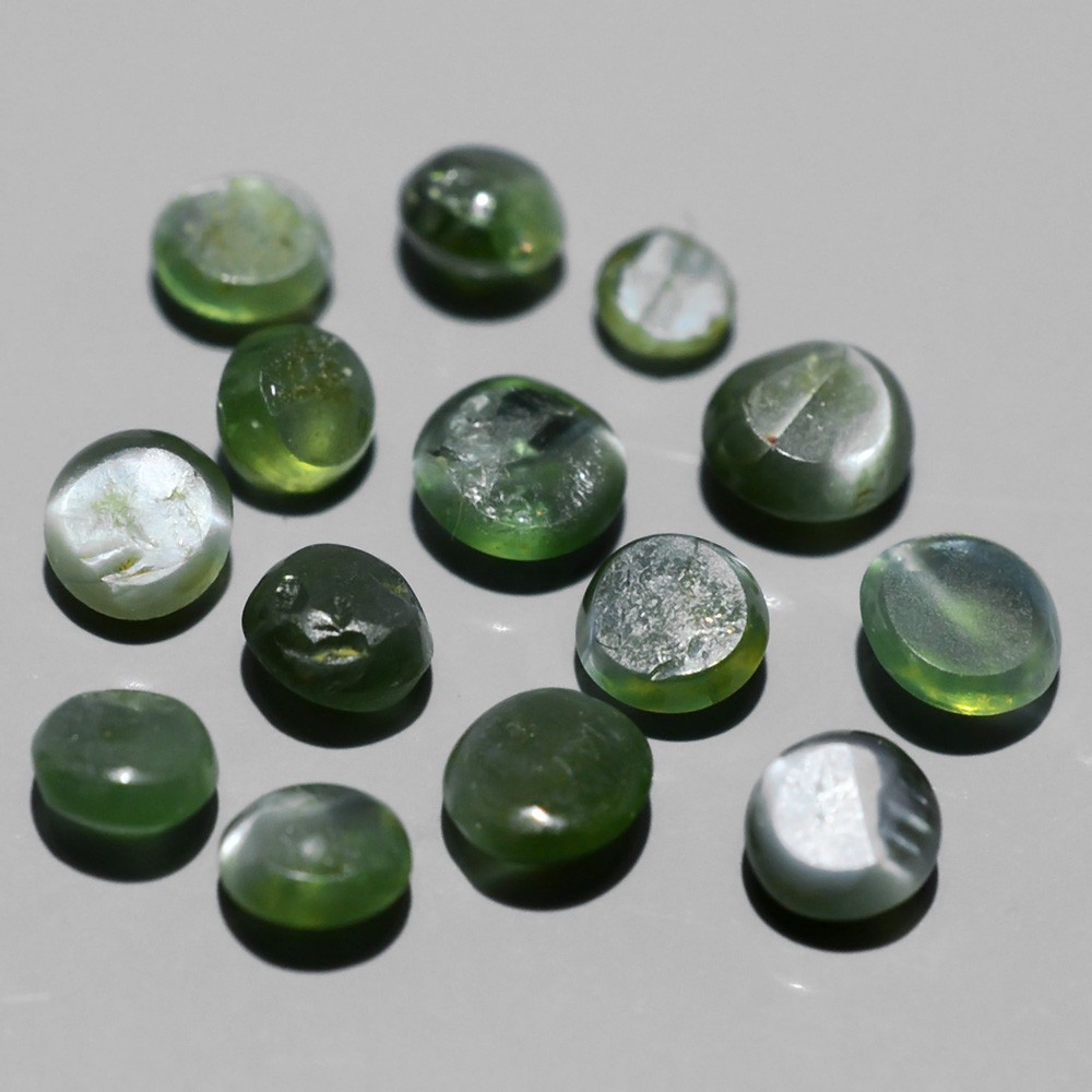 Lot 2.11tcw 2.2-3.3mm Round Cabochon Natural Green Sharp Cat's Eye Alexandrite AXD005