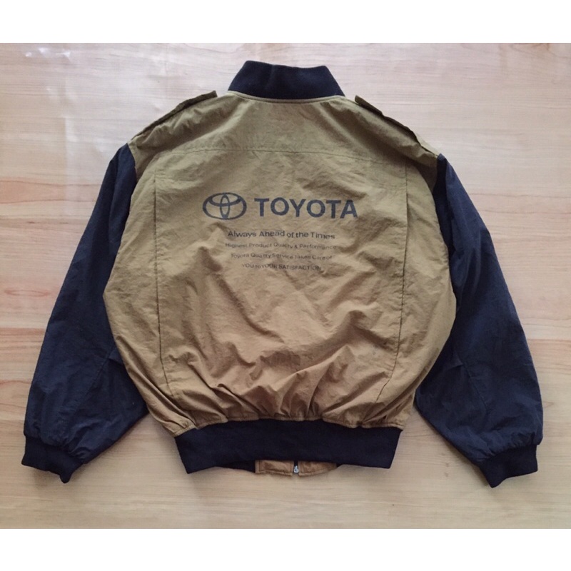 jaket mobil toyota vintage