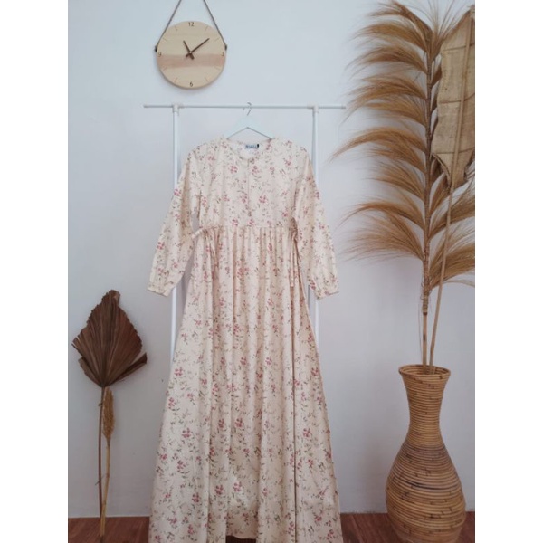 Puspa Dress by Ashrie