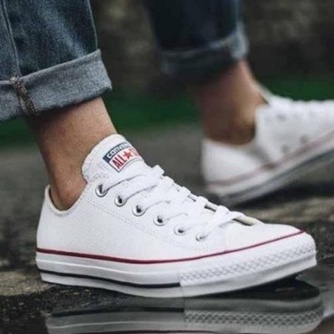 converse shoes for walking